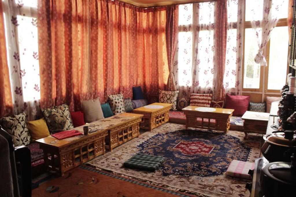 ليه Tsetan Guest House المظهر الخارجي الصورة