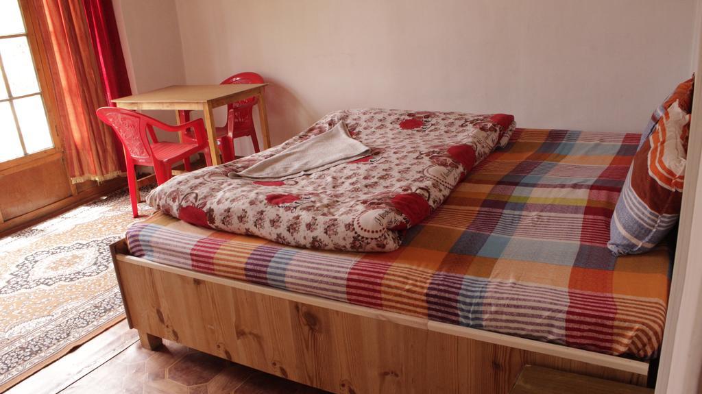 ليه Tsetan Guest House المظهر الخارجي الصورة